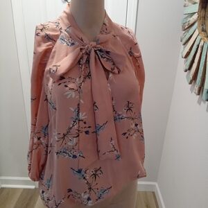 Cure Size M Pink Floral Blouse with Bow Tie And Flowy Sleeves